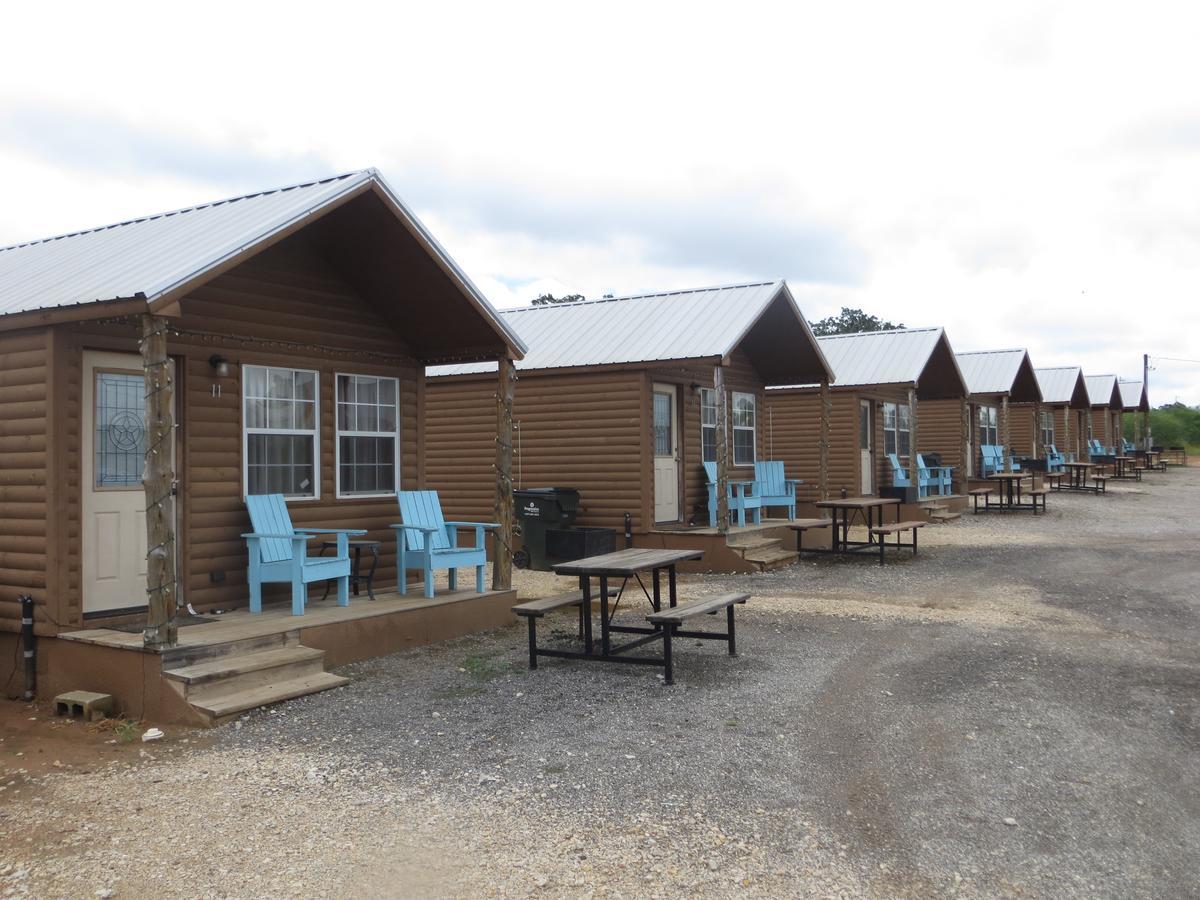 All Tucked Inn Cabins Stockdale Exteriér fotografie